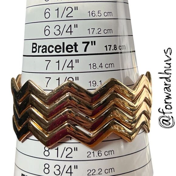 Set of 4 Smooth High-Shine Metal Bracelets - Classic Stackable Style - Picture 7 of 8